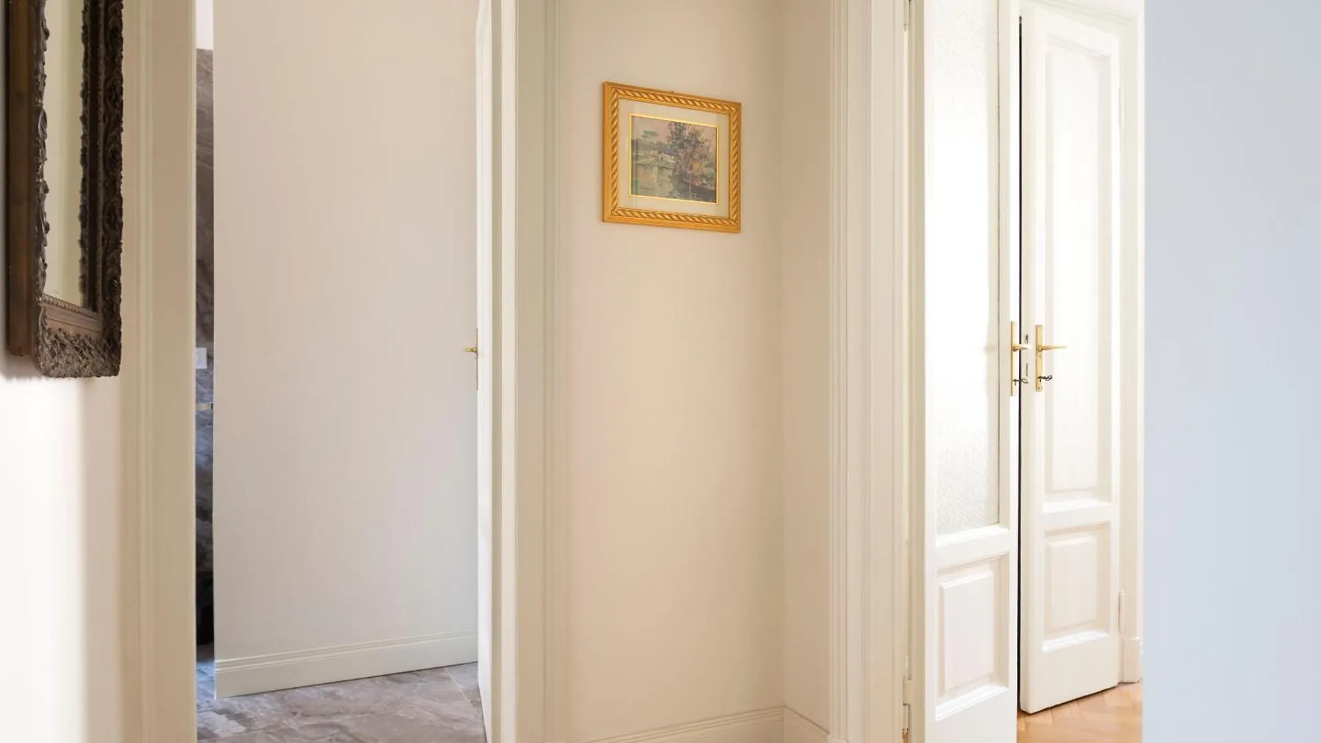 Milano Navigli Harmony Flat, Beautiful & Bright Apartment, 3 Bdr 0*, Milan Italie