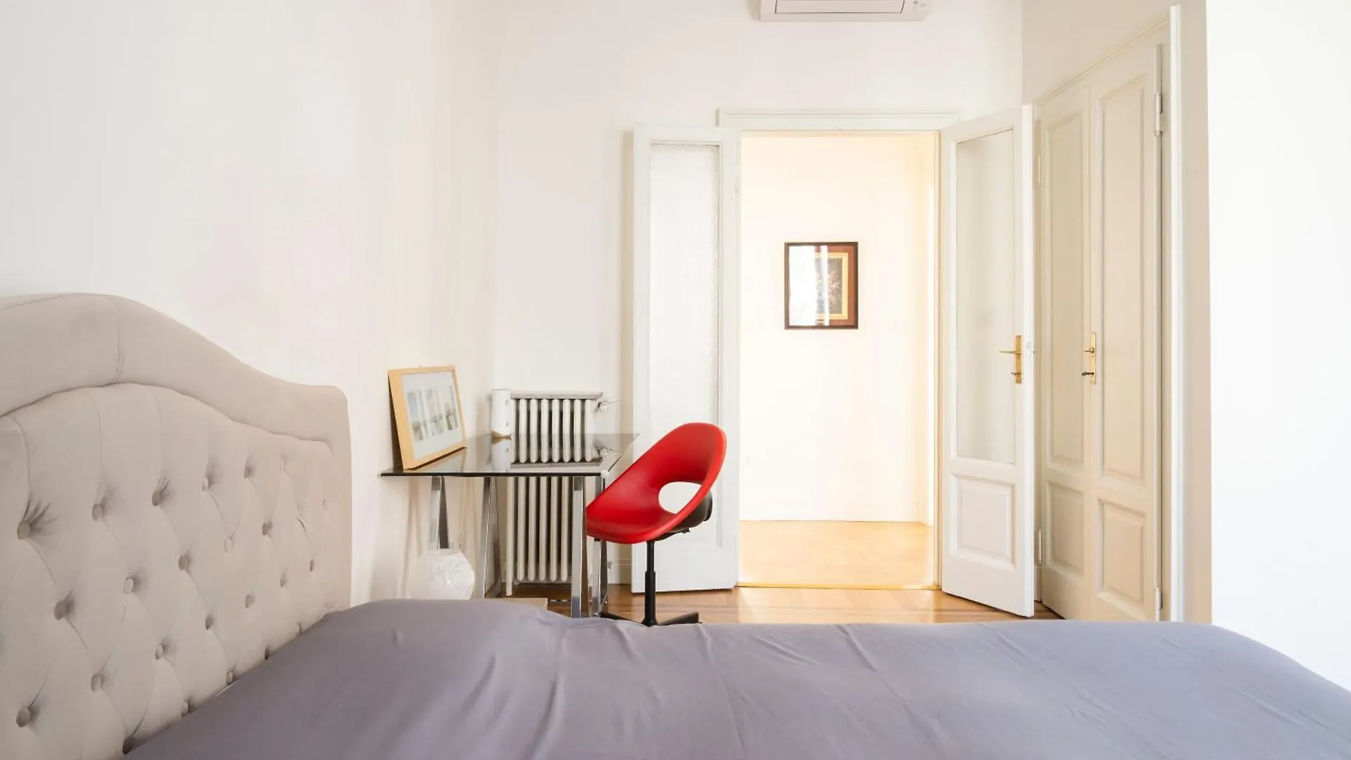 Milano Navigli Harmony Flat, Beautiful & Bright Apartment, 3 Bdr 0*, Milan Italie