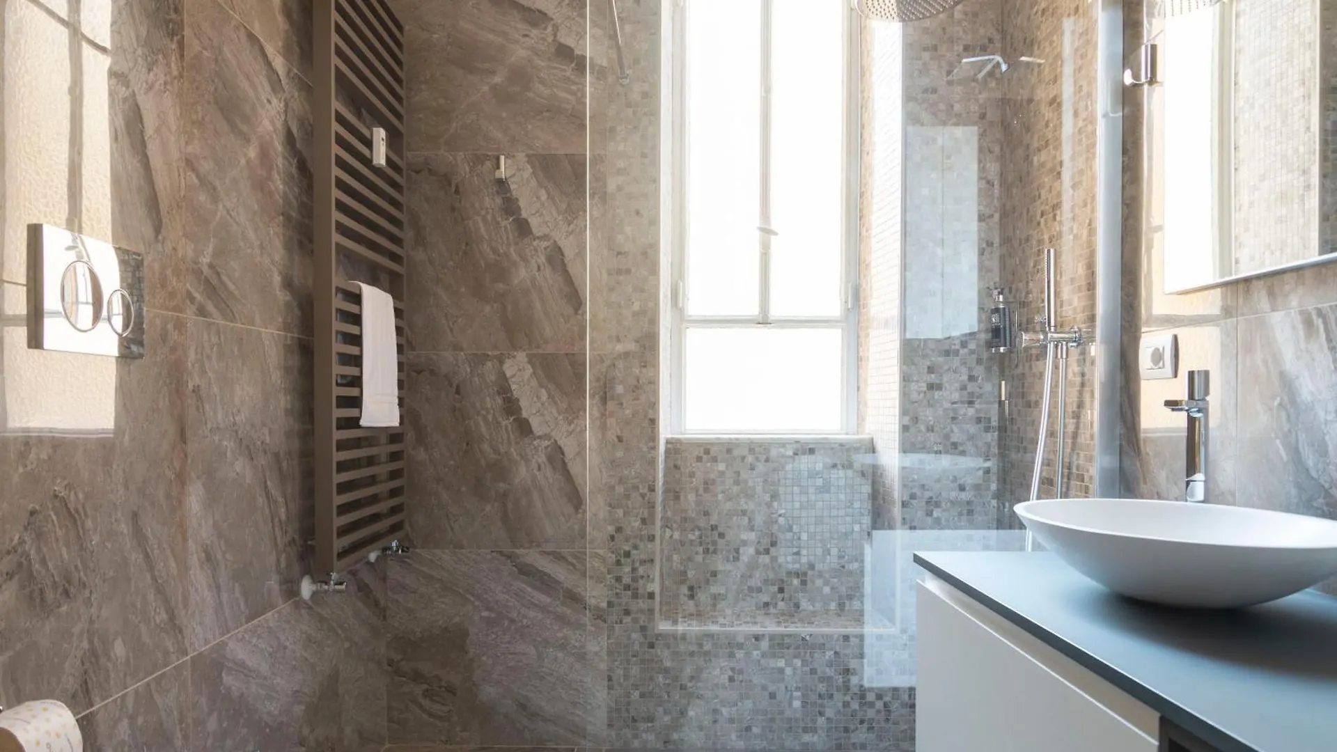 Milano Navigli Harmony Flat, Beautiful & Bright Apartment, 3 Bdr 0*, Μιλάνο