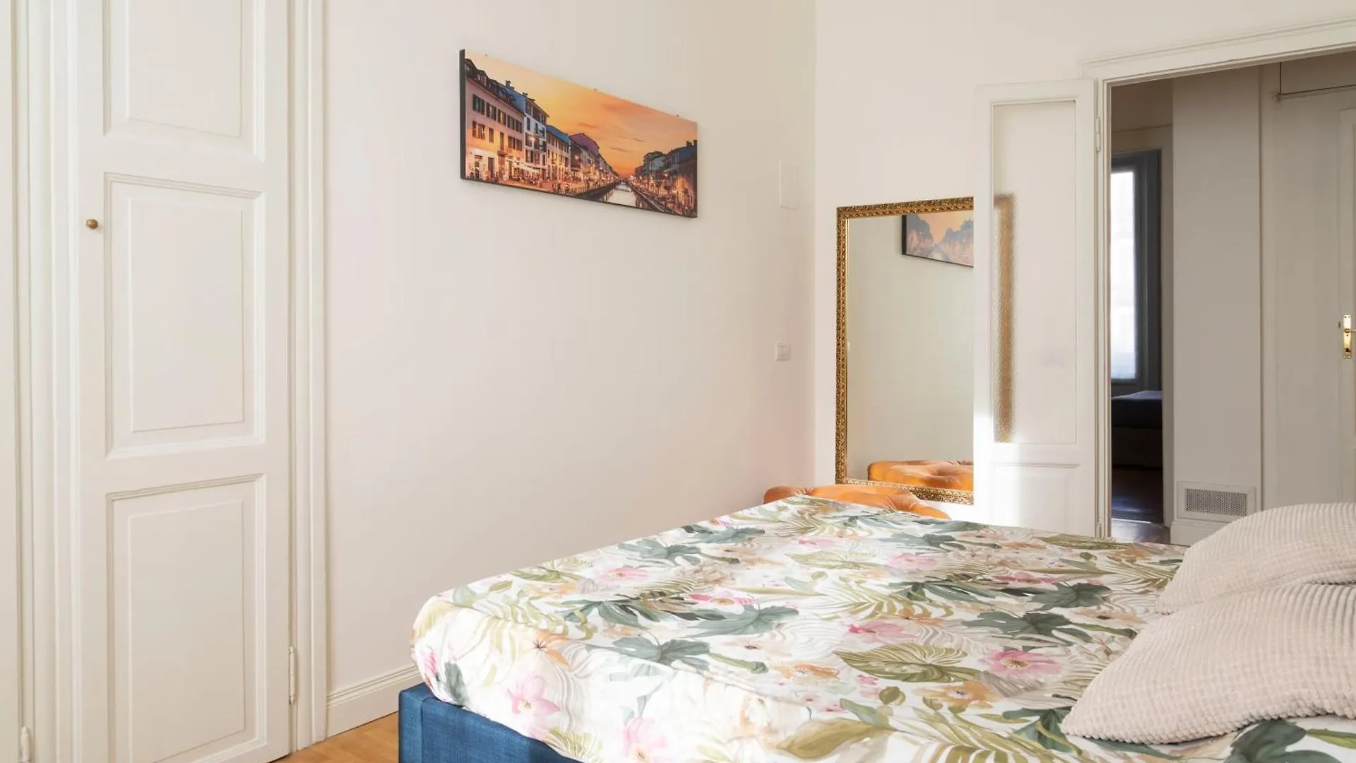 Milano Navigli Harmony Flat, Beautiful & Bright Apartment, 3 Bdr Διαμέρισμα